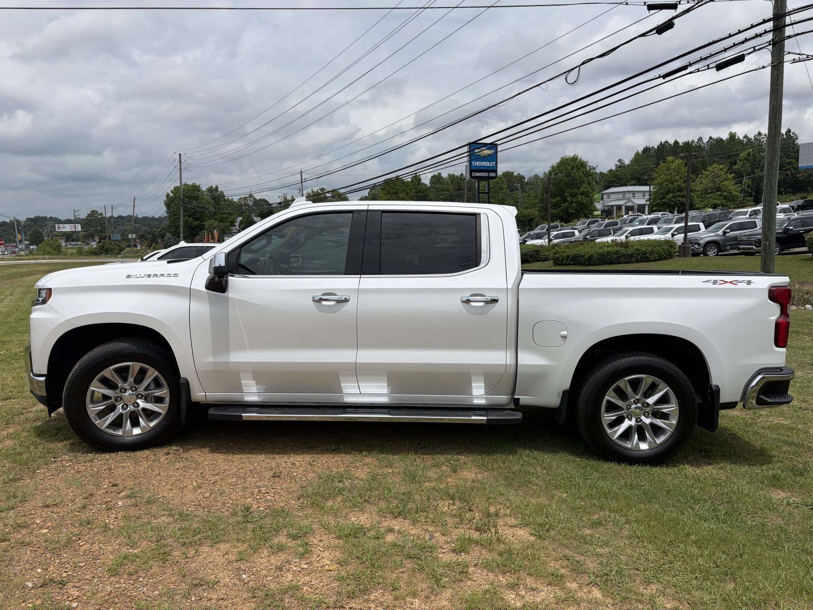 Used 2019 Chevrolet Silverado 1500 LTZ w/ LTZ Premium Package AWD/4WD image 24