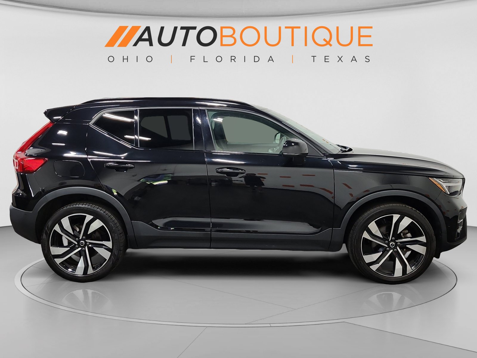 Used 2023 Volvo XC40 B5 Ultimate w/ Protection Package Premier AWD/4WD image 7