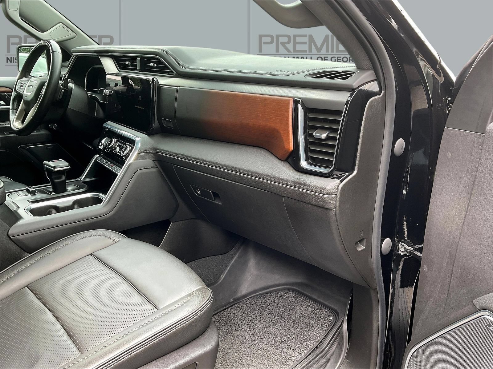 Used 2023 GMC Sierra 1500 Denali AWD/4WD image 29