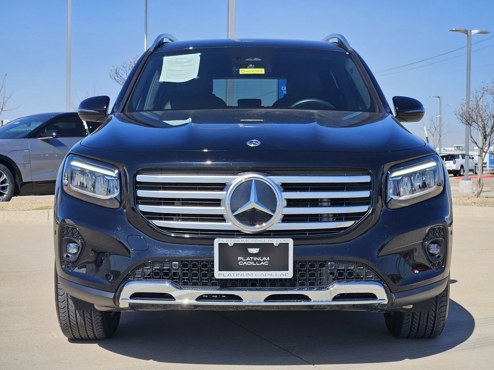 Used 2025 Mercedes-Benz GLB 250 4MATIC image 6