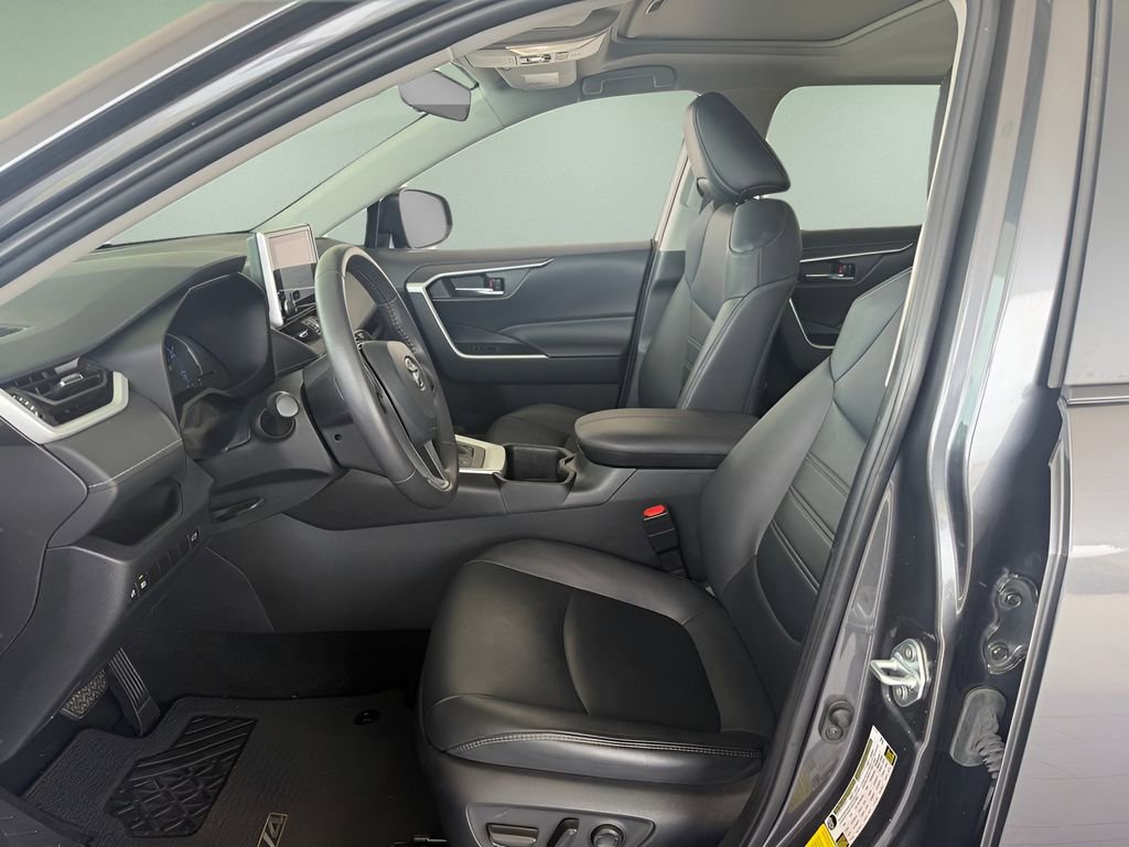 Used 2024 Toyota RAV4 XLE Premium AWD/4WD image 16