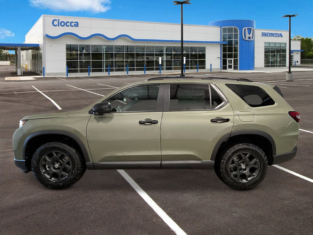 New 2026 Honda Pilot TrailSport image 2