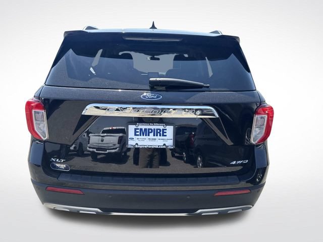 Used 2023 Ford Explorer XLT w/ Equipment Group 202A AWD/4WD image 4