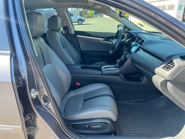 Used 2016 Honda Civic Touring image 9