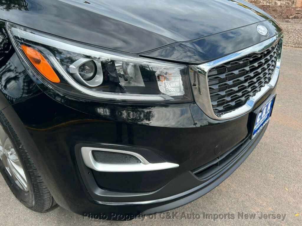Used 2019 Kia Sedona L FWD image 19