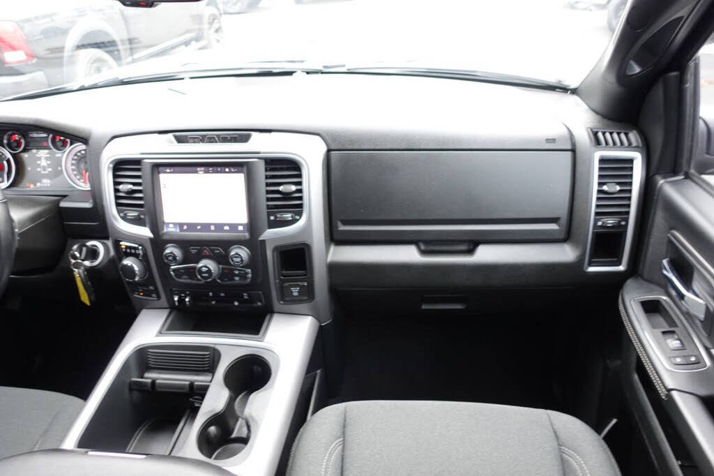 Used 2023 RAM 1500 Warlock AWD/4WD image 38