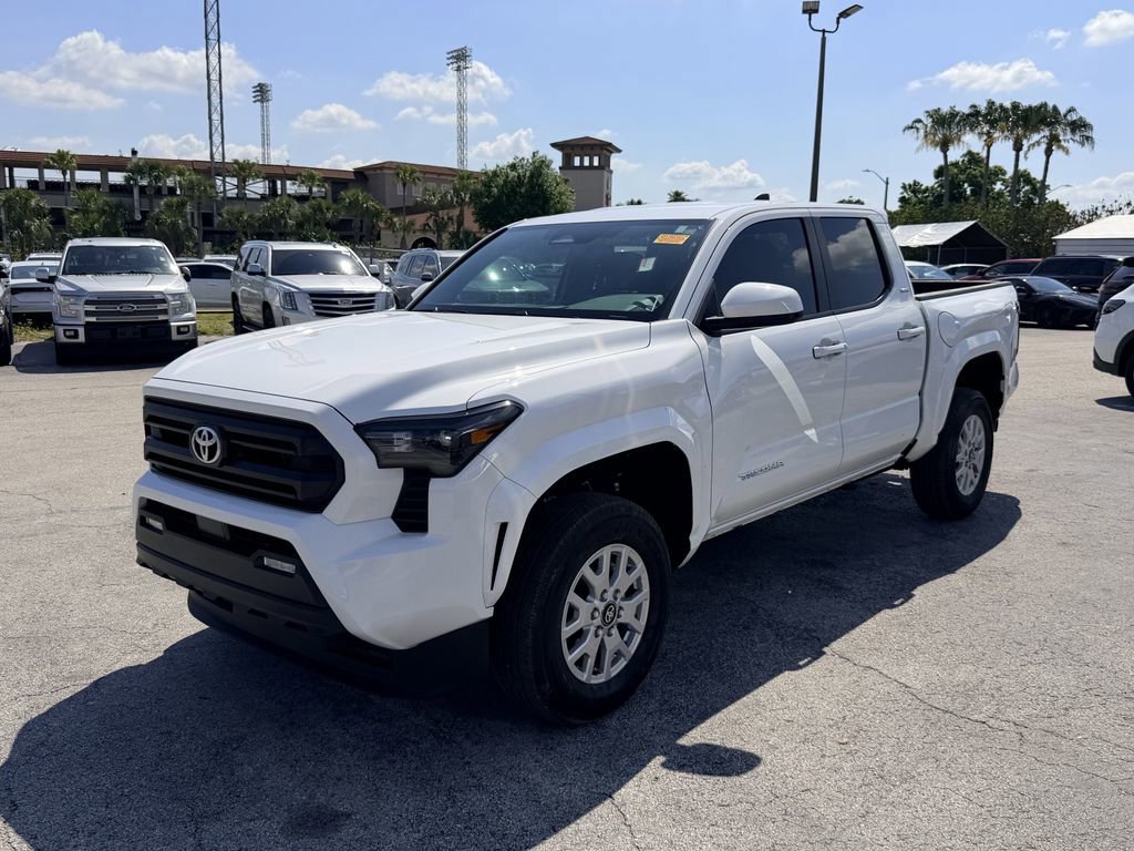 Used 2024 Toyota Tacoma SR5 image 9
