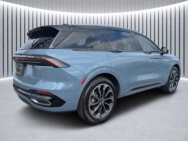 New 2026 Lincoln Nautilus Reserve image 3