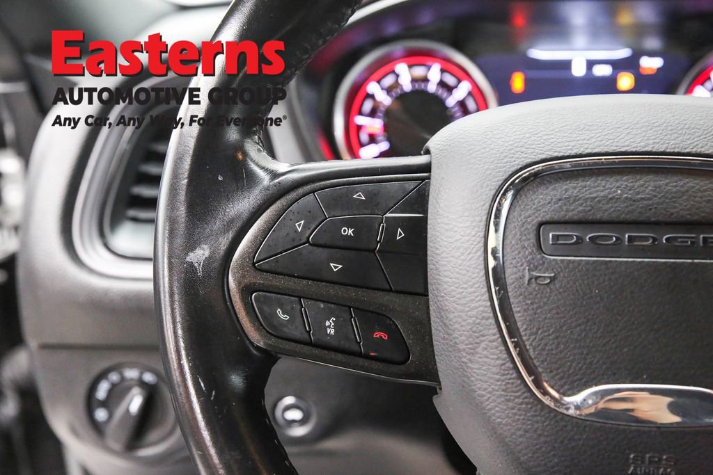 Used 2023 Dodge Challenger SXT image 15