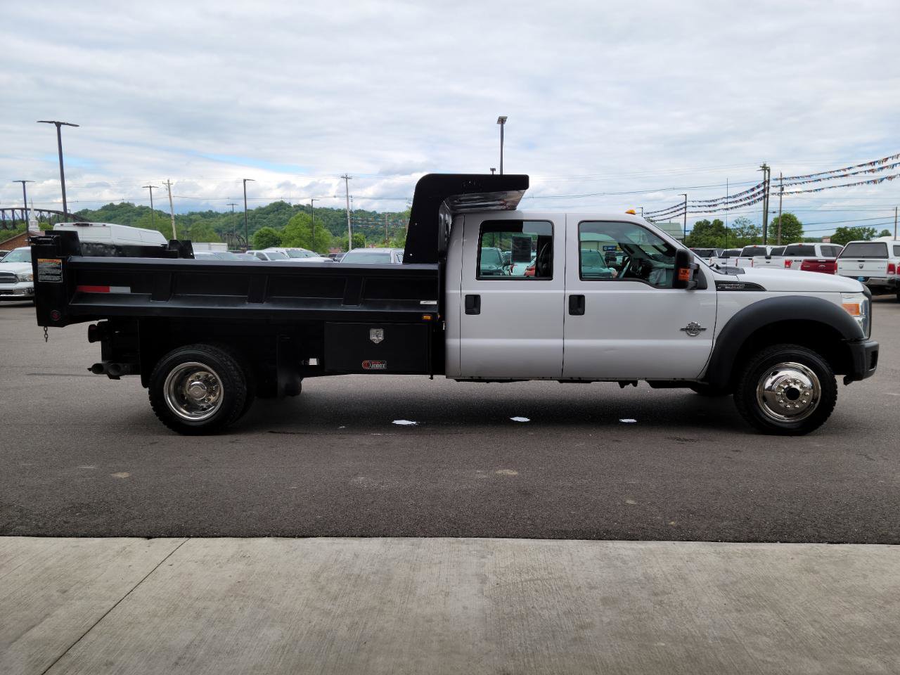 Used 2016 Ford F550 4x4 Crew Cab Super Duty image 20