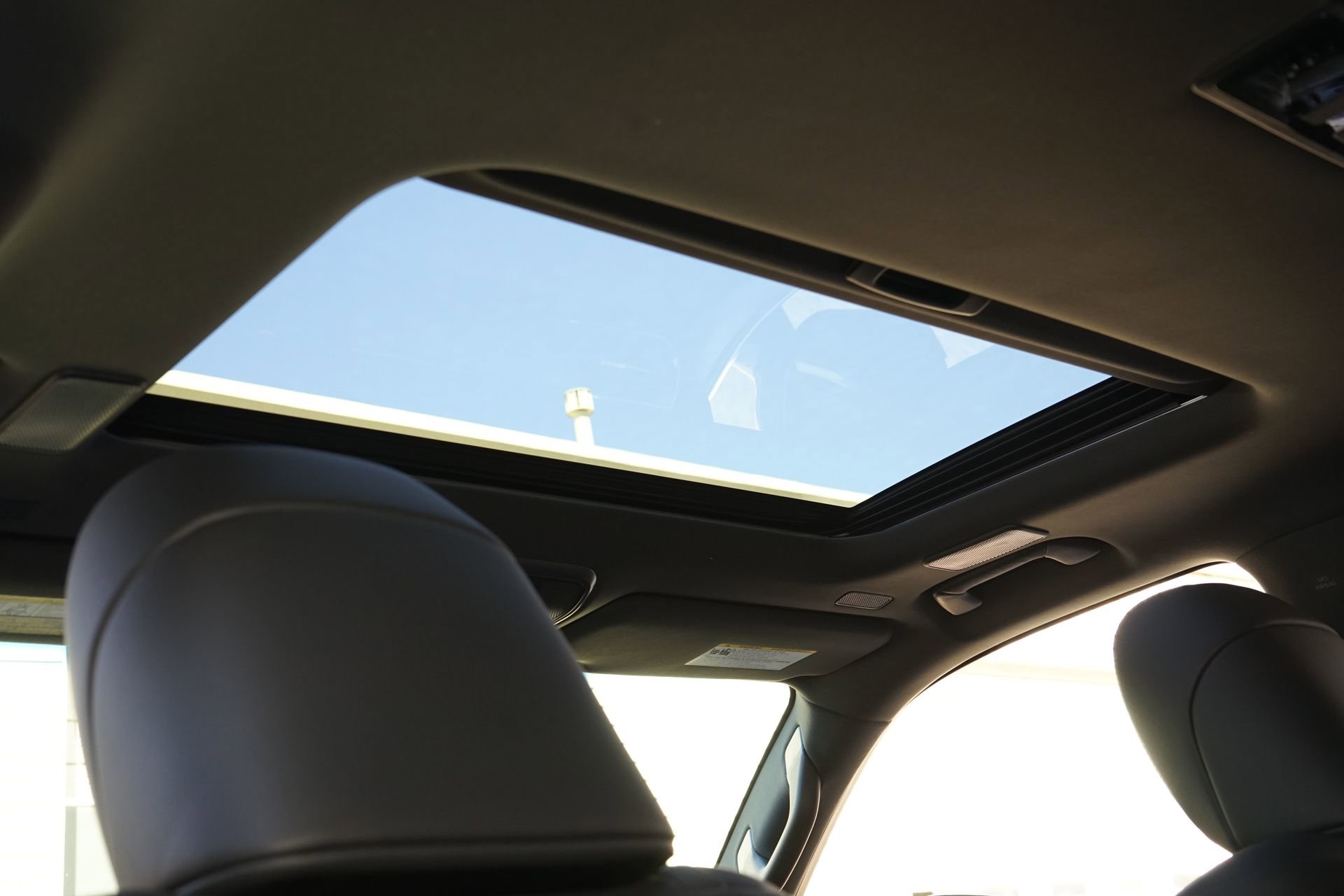 Used 2025 Lexus LX 600 4WD w/ Accessory Package (2T) image 22