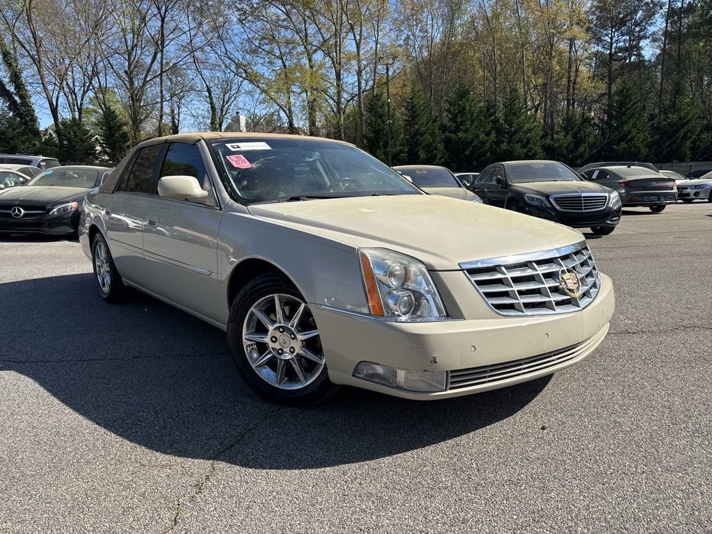 Used 2010 Cadillac DTS Luxury image 4