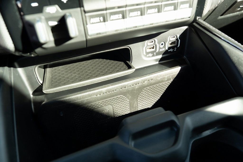 Used 2022 RAM 2500 Limited image 21