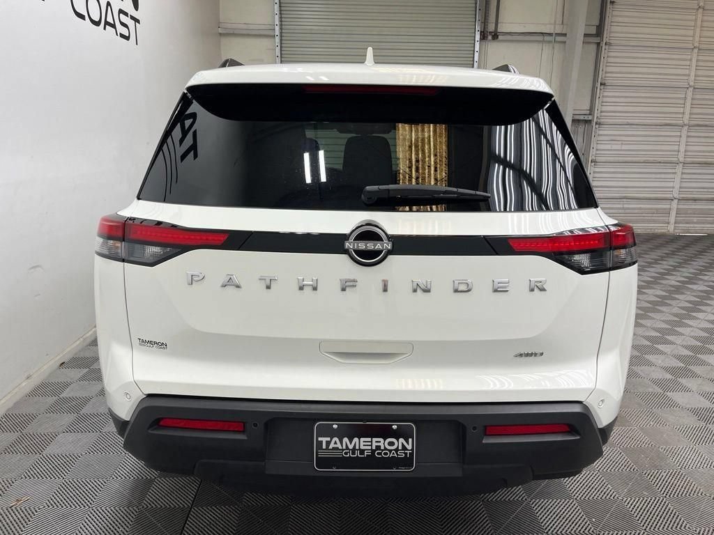 Used 2025 Nissan Pathfinder SV AWD/4WD image 10