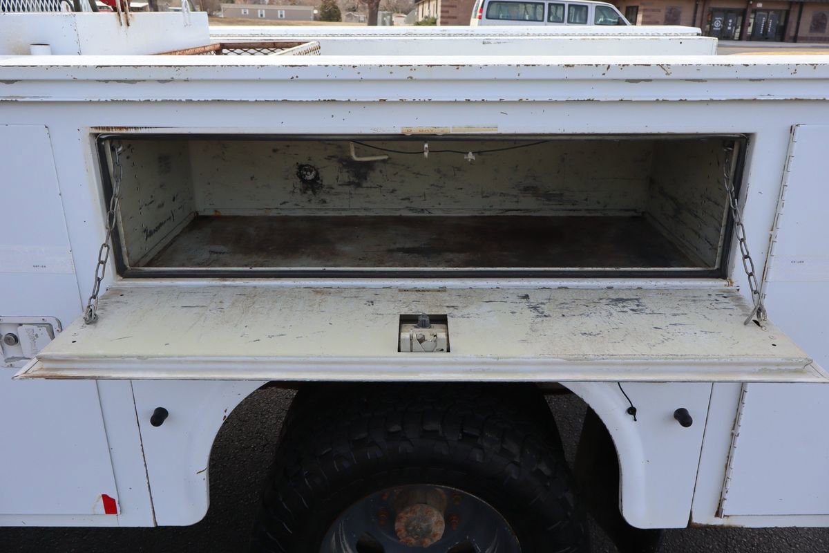 Used 2006 Ford F350 XL image 16