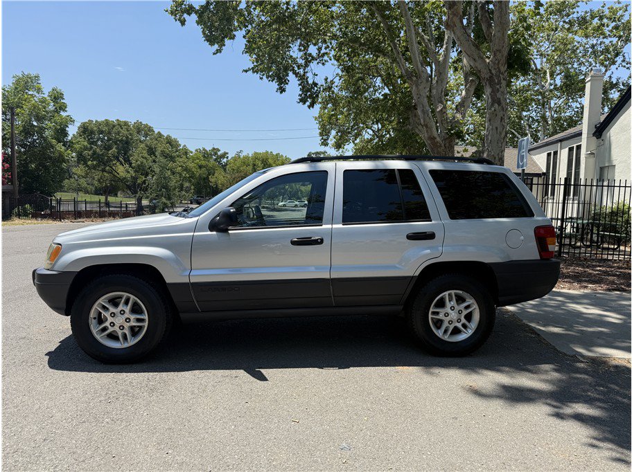 Used 2003 Jeep Grand Cherokee Laredo AWD/4WD image 8