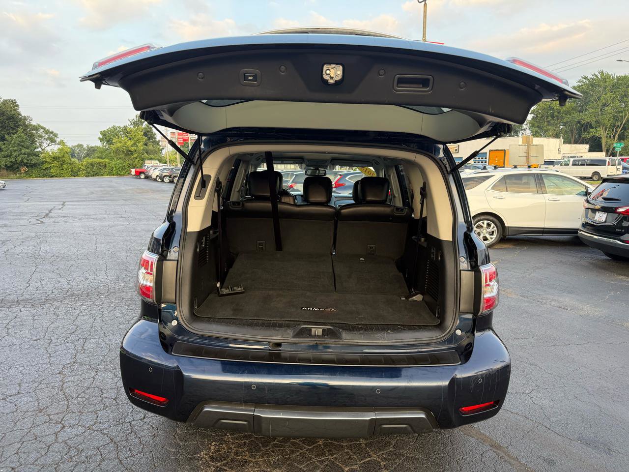 Used 2019 Nissan Armada SL w/ Premium Package image 8