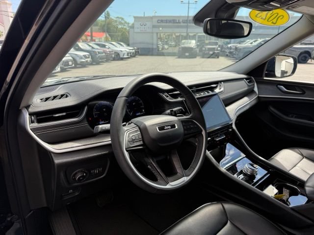Used 2023 Jeep Grand Cherokee L Limited AWD/4WD image 19