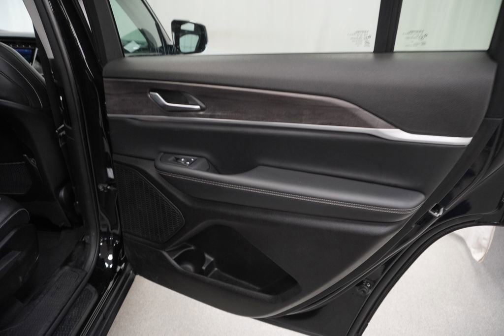 Certified 2023 Jeep Grand Cherokee L Limited image 43