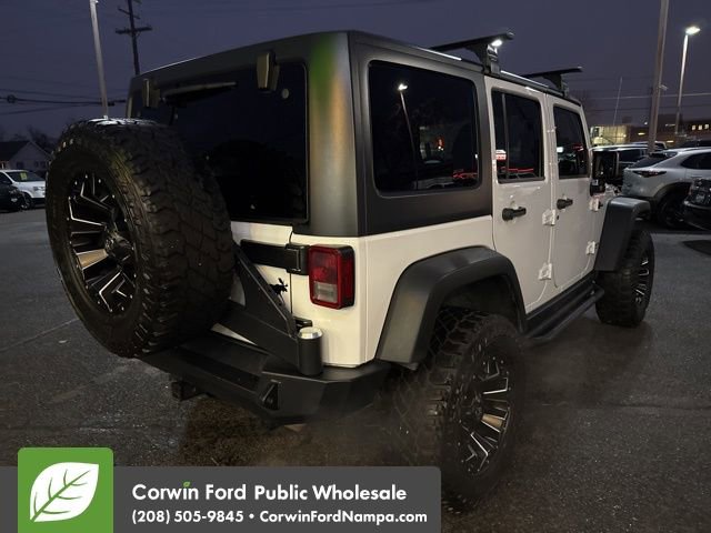 Used 2016 Jeep Wrangler Unlimited Rubicon w/ Connectivity Group image 5