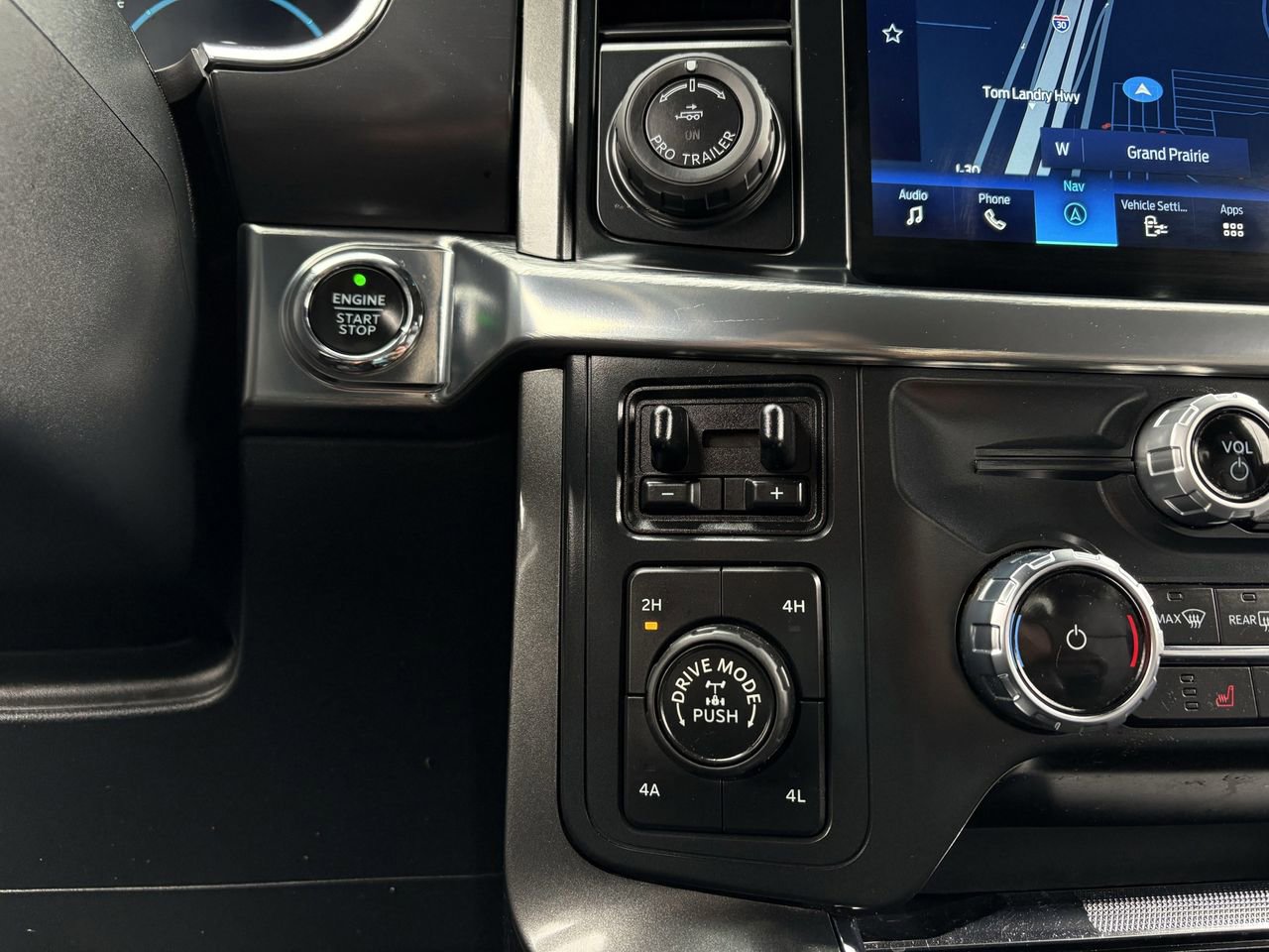 Used 2022 Ford F150 Lariat image 23