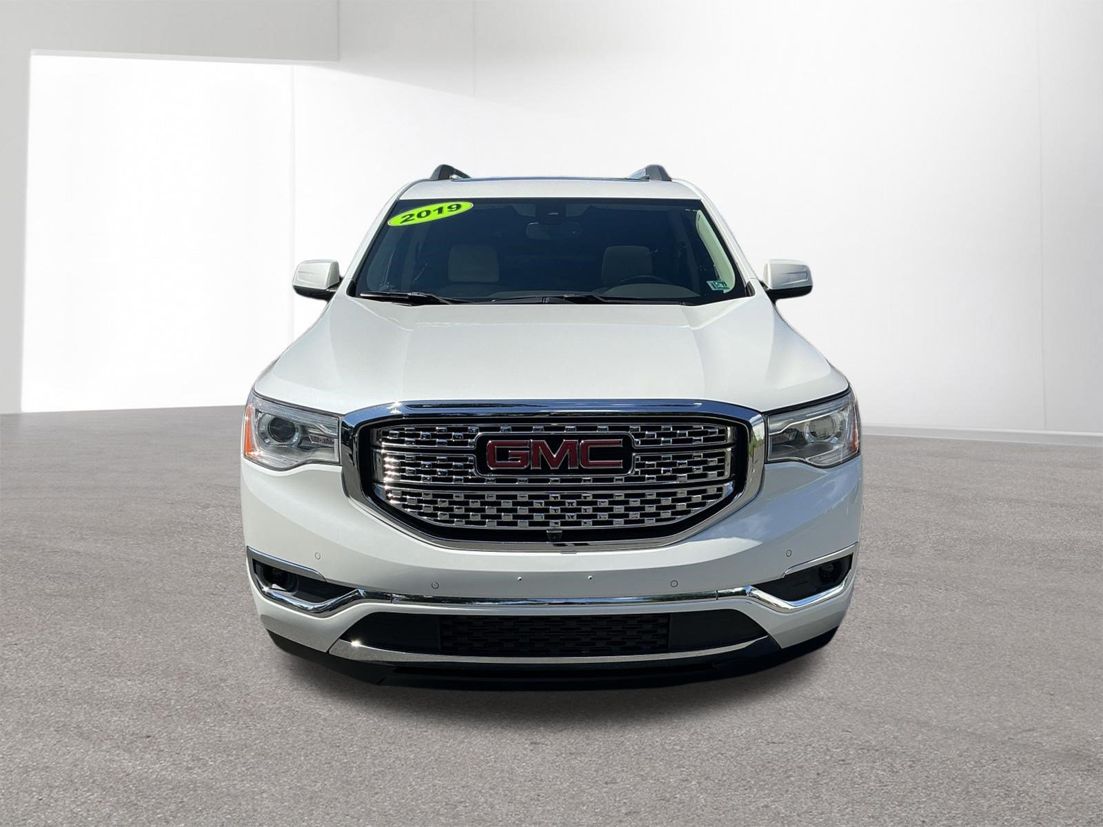 Used 2019 GMC Acadia Denali w/ Technology Package AWD/4WD image 8