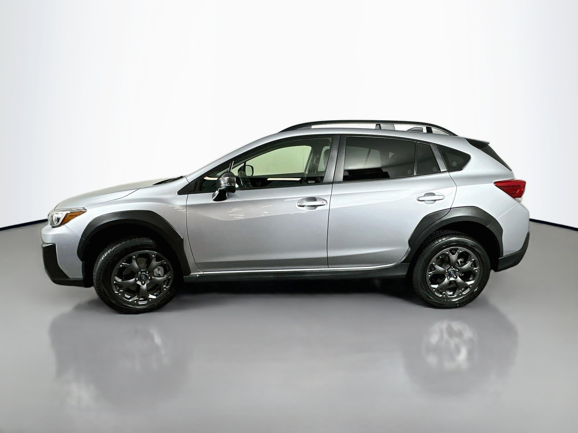 Used 2021 Subaru Crosstrek 2.5i Sport w/ Moonroof Package AWD/4WD image 4