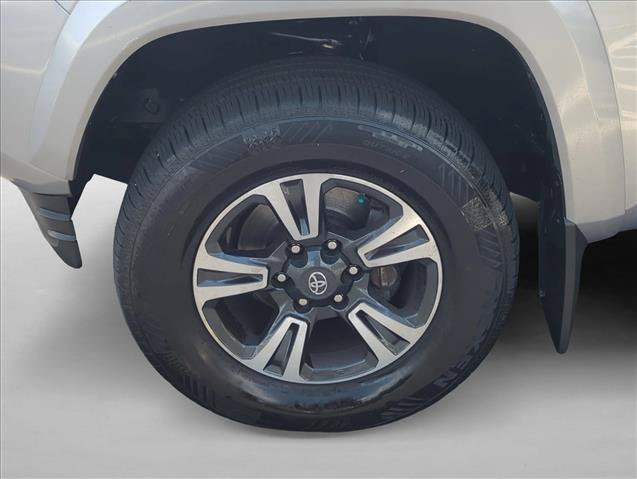 Certified 2019 Toyota Tacoma TRD Sport w/ Technology Package AWD/4WD image 26