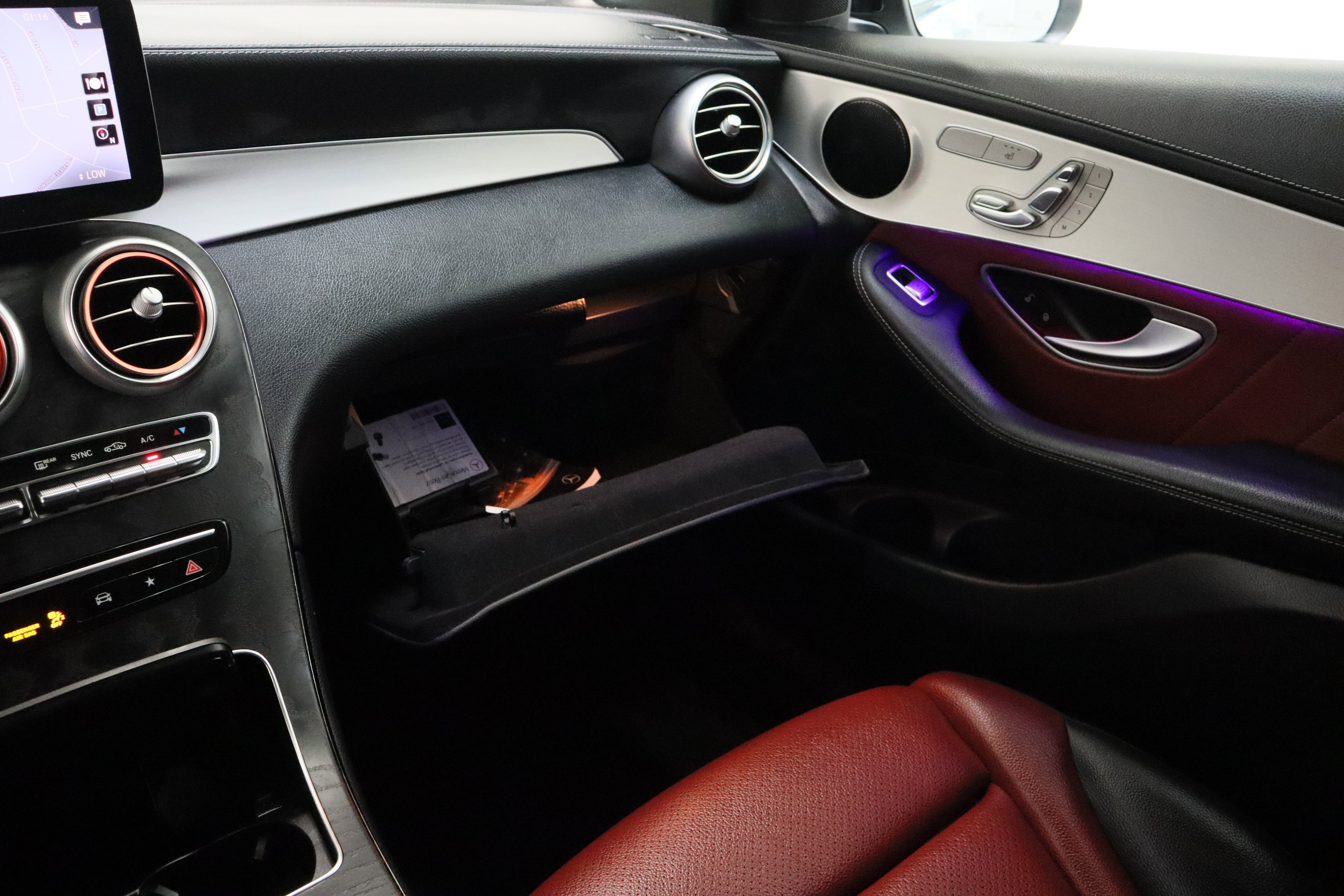 Used 2022 Mercedes-Benz GLC 300 4MATIC Coupe image 25