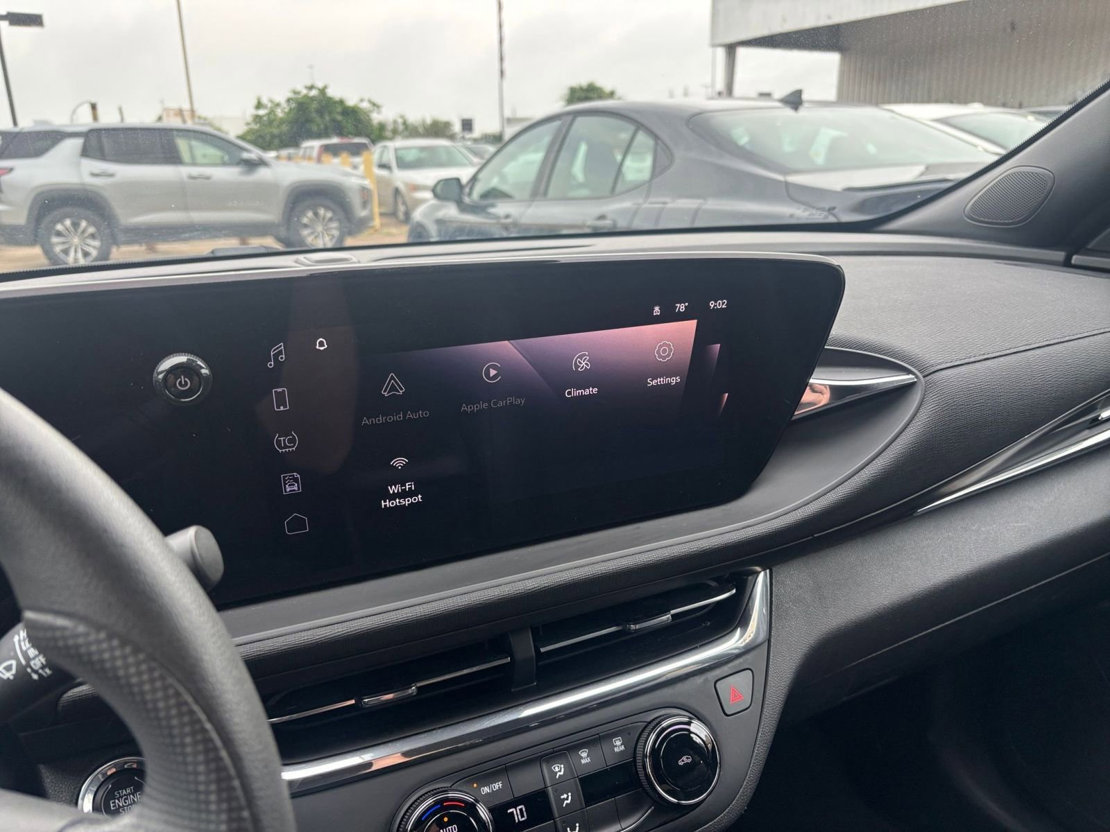 Used 2025 Buick Envista Preferred FWD image 20