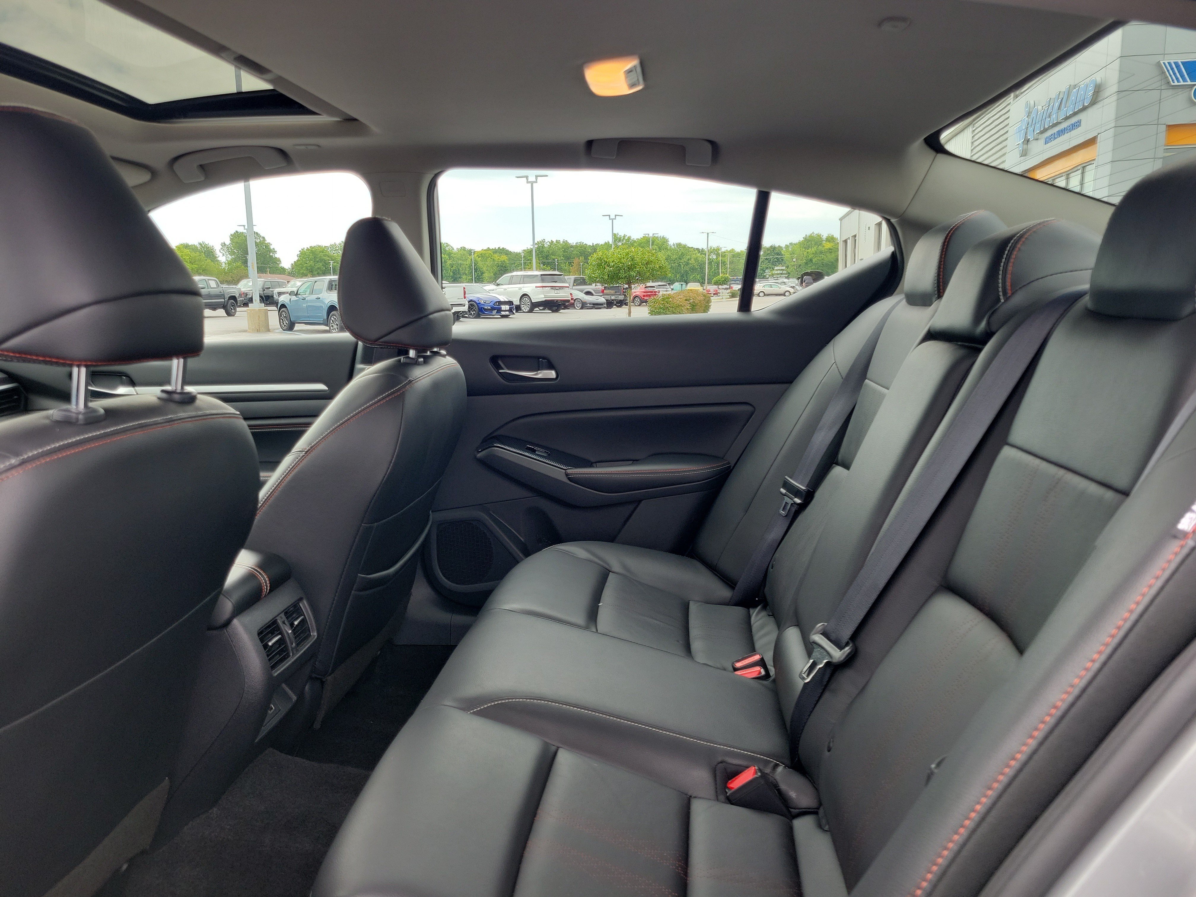 Certified 2023 Nissan Altima 2.0 SR FWD image 11