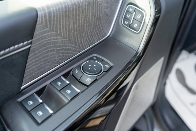 Used 2024 Ford F150 Lightning Platinum image 22