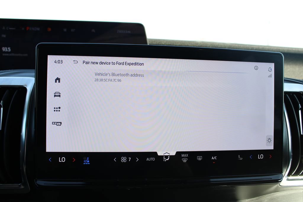 Used 2025 Ford Expedition Platinum image 50