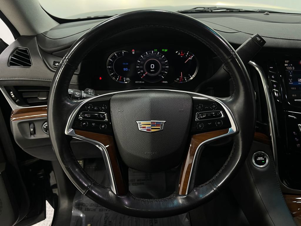 Used 2018 Cadillac Escalade Luxury image 23
