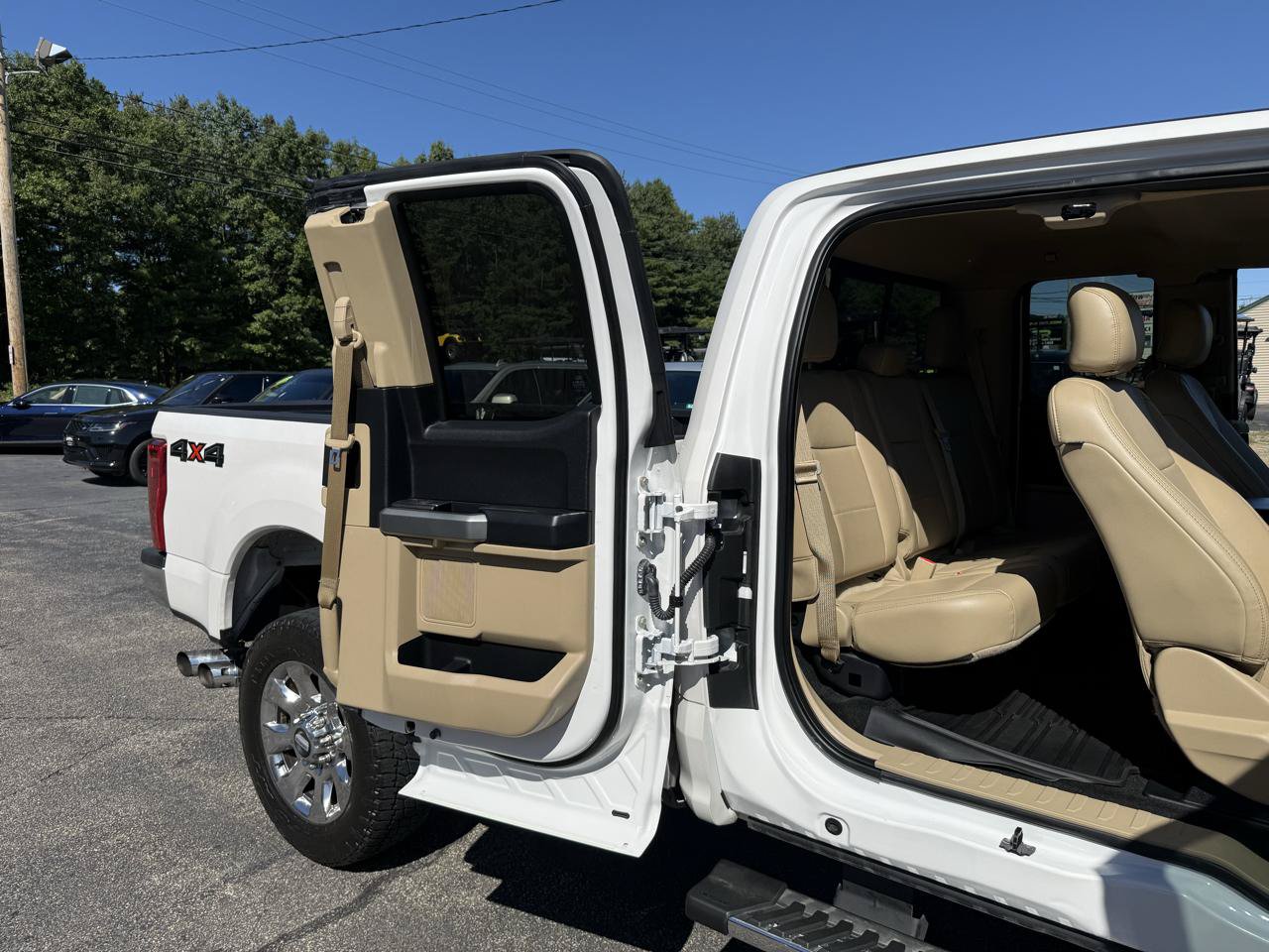 Used 2017 Ford F250 Lariat w/ Chrome Package AWD/4WD image 18