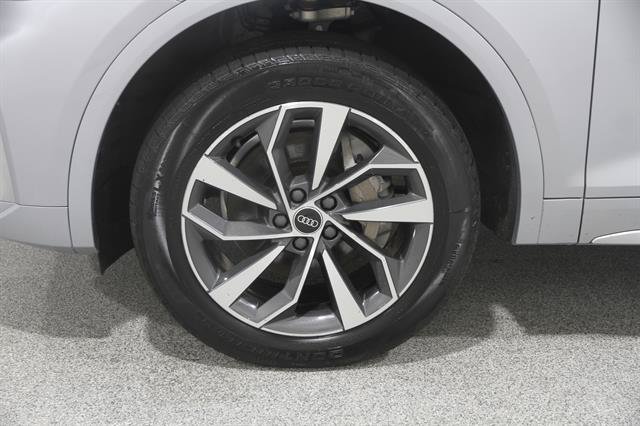Used 2023 Audi Q5 2.0T Premium Plus w/ Premium Plus Package AWD/4WD image 21
