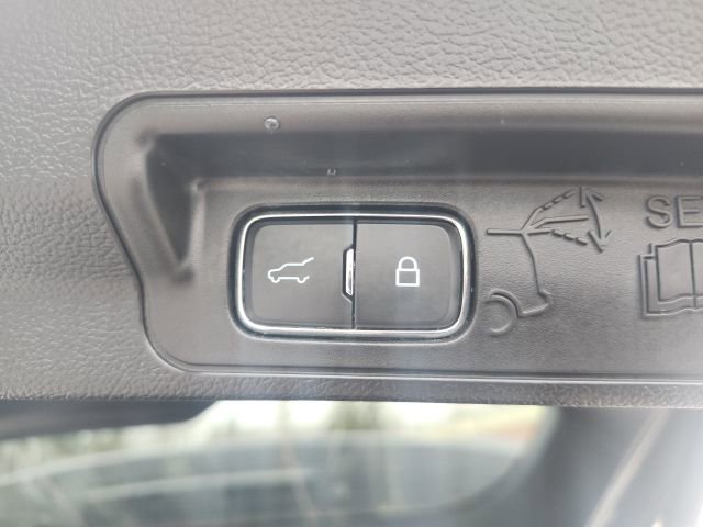 Used 2024 Ford Explorer XLT w/ Equipment Group 202A image 17