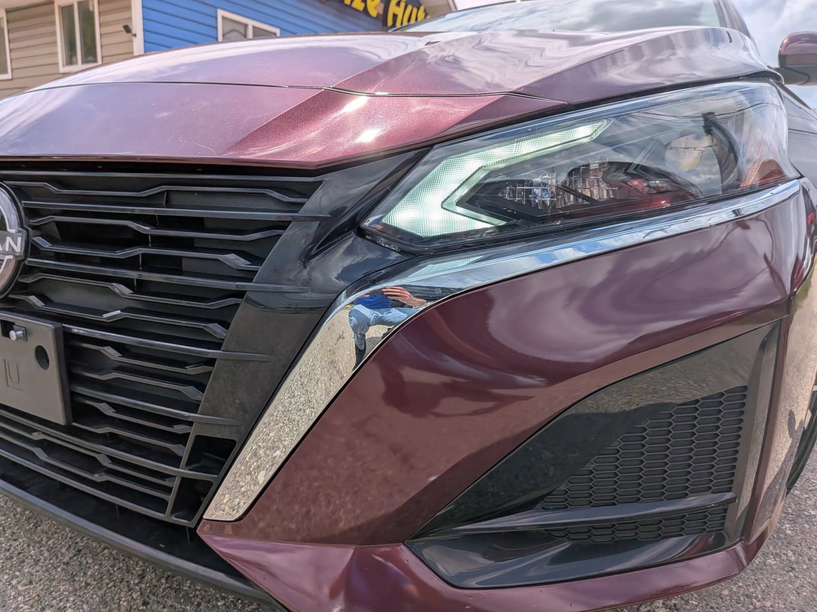 Used 2023 Nissan Altima 2.5 SV FWD image 10