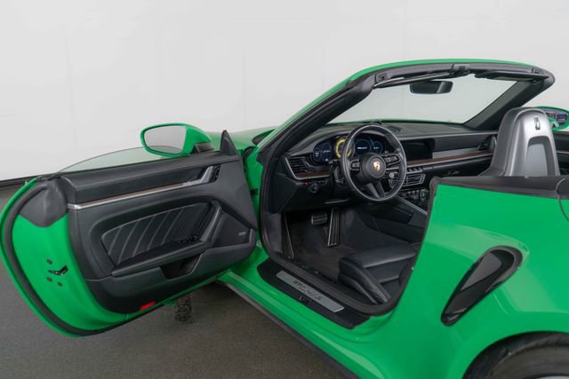 Used 2021 Porsche 911 Turbo S image 14