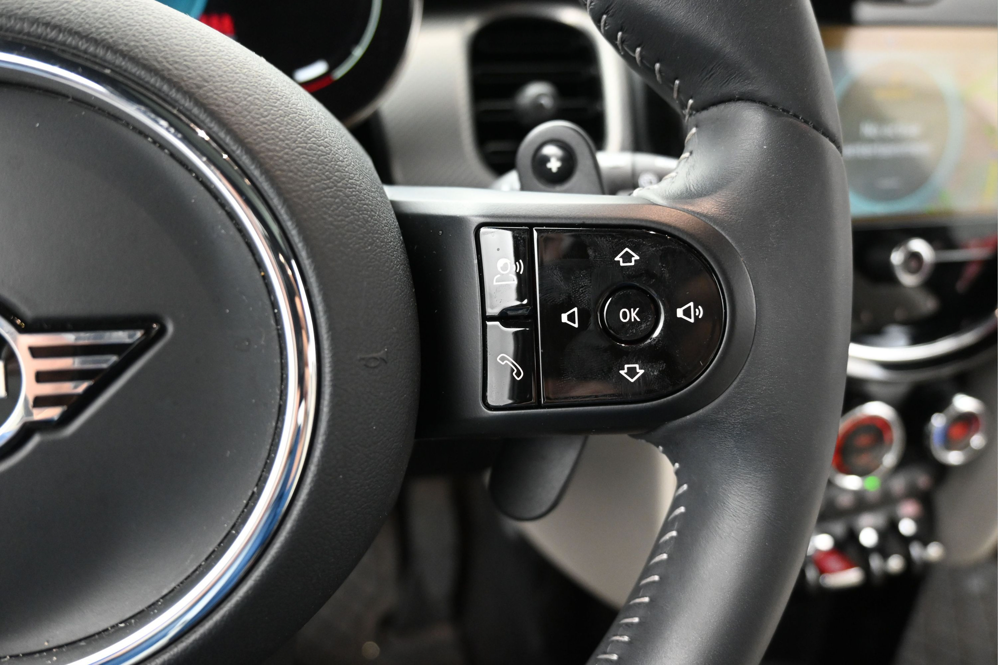 Used 2024 MINI Cooper S FWD image 15