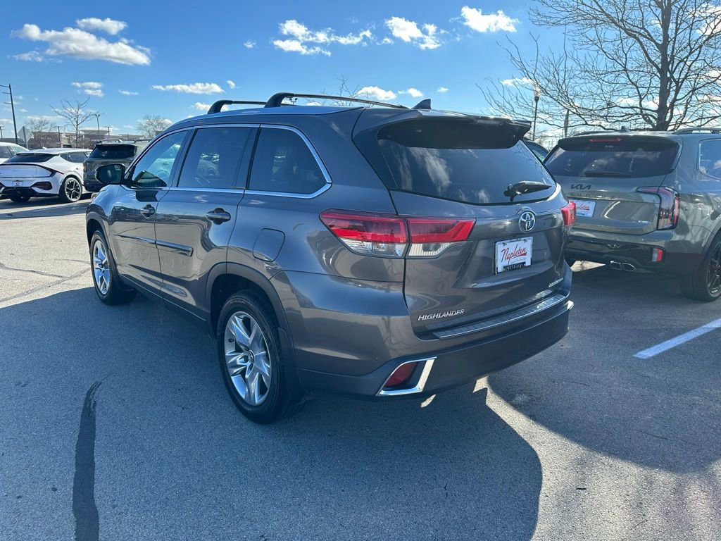 Used 2017 Toyota Highlander Limited image 5
