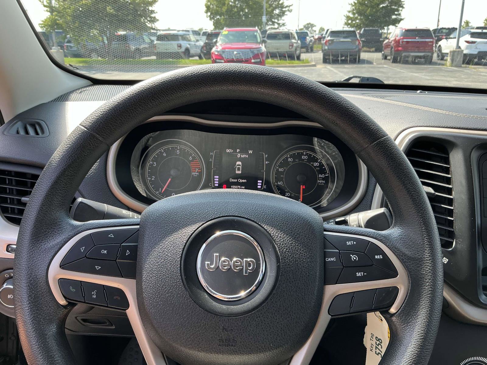 Used 2018 Jeep Cherokee Latitude image 19