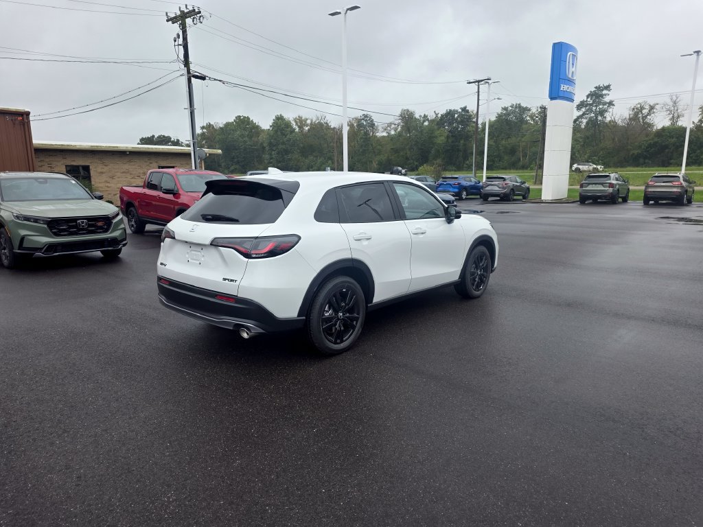 New 2027 Honda HR-V Sport image 3