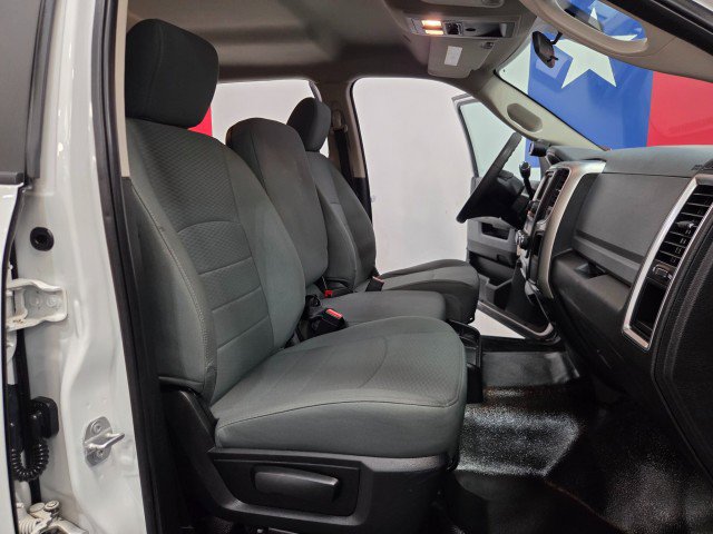 Used 2018 RAM 3500 SLT w/ Cold Weather Group image 74