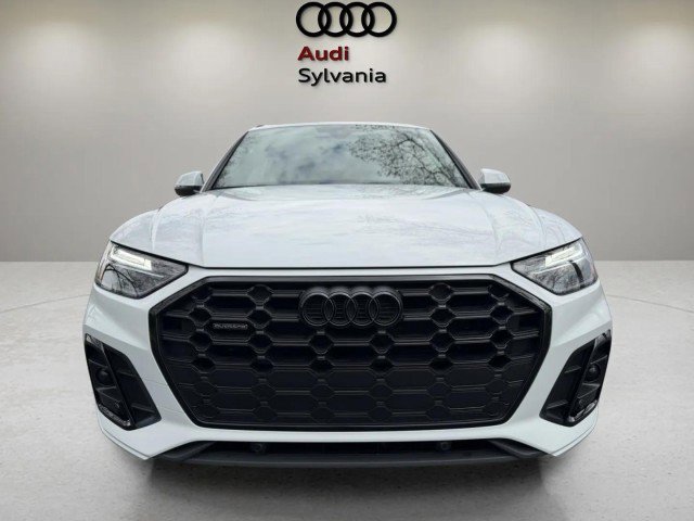 Certified 2025 Audi Q5 2.0T Premium w/ Convenience Plus Package AWD/4WD image 3