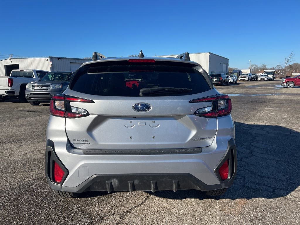 Used 2024 Subaru Crosstrek 2.0i Premium w/ Popular Package #4 image 4