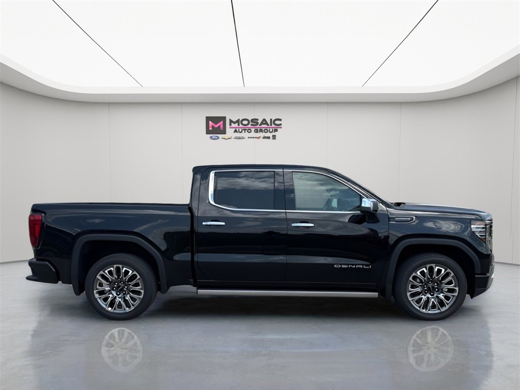 Used 2024 GMC Sierra 1500 Denali Ultimate image 9