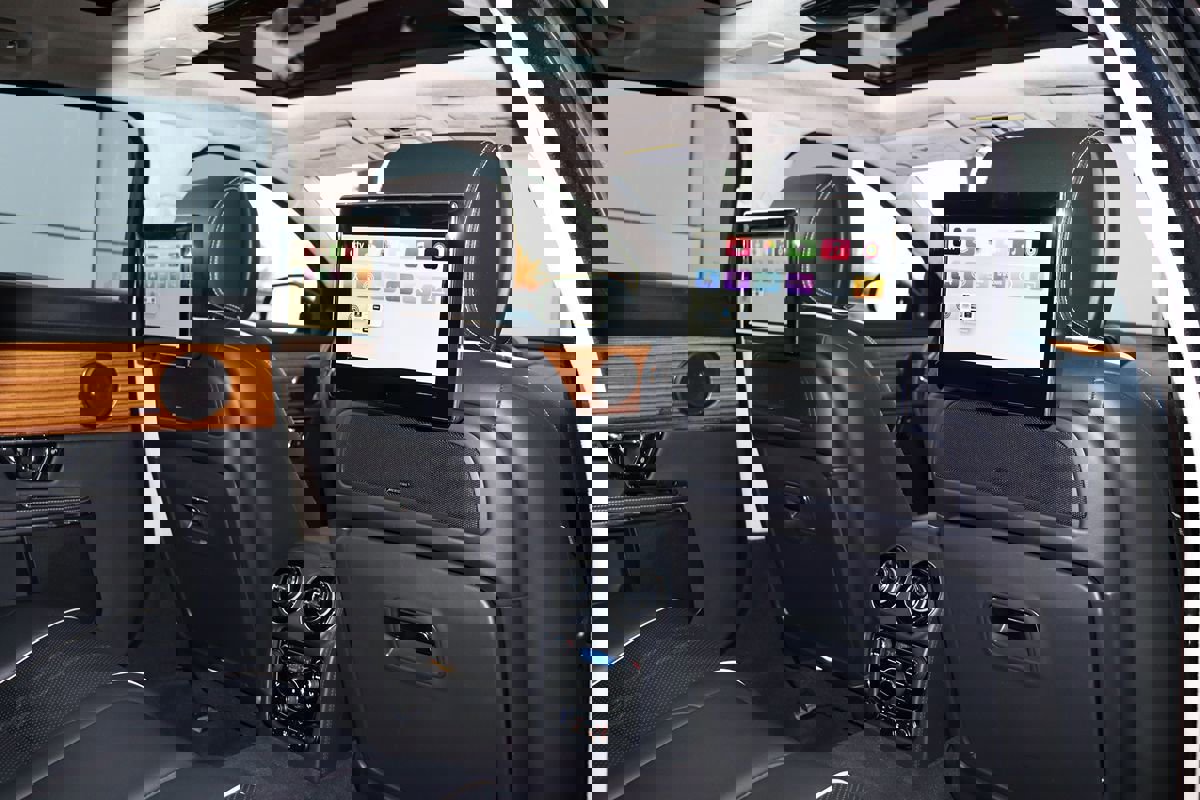 Used 2014 Jaguar XJ L Portfolio image 43