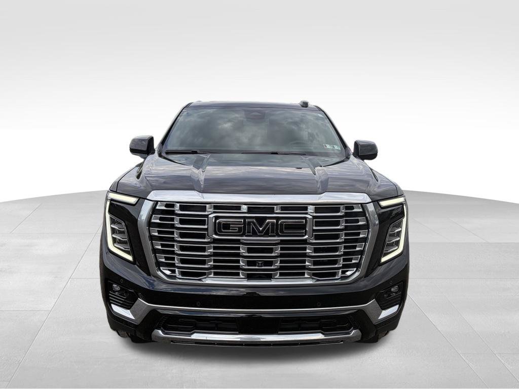 Used 2026 GMC Yukon Denali w/ Sun & Power Step Package AWD/4WD image 29