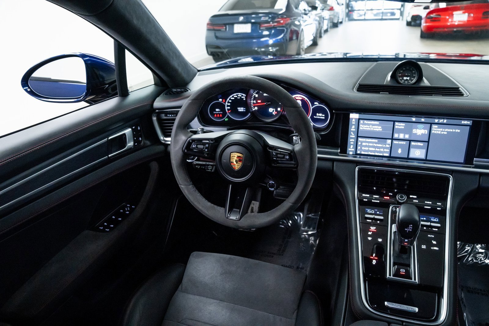 Used 2021 Porsche Panamera GTS image 10